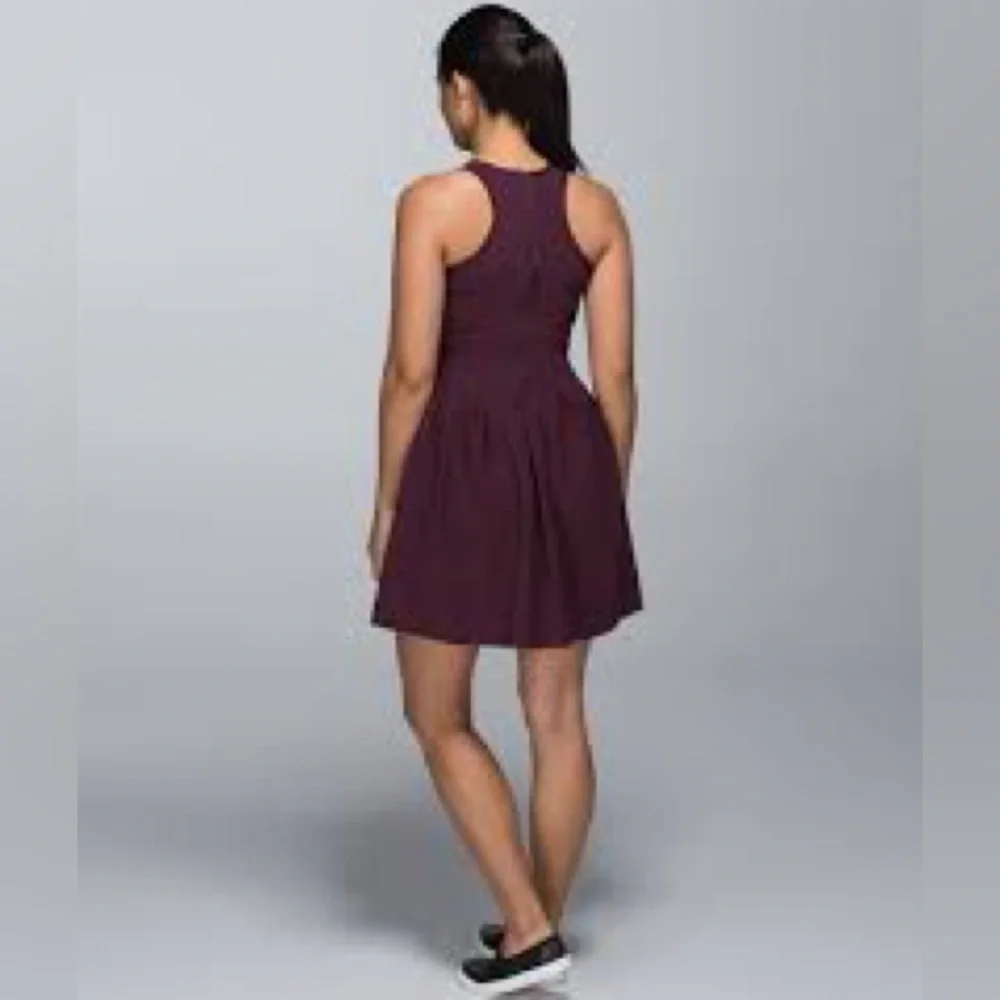 Lululemon here to there dress. Bordeaux 6 - Picture 2 of 7
